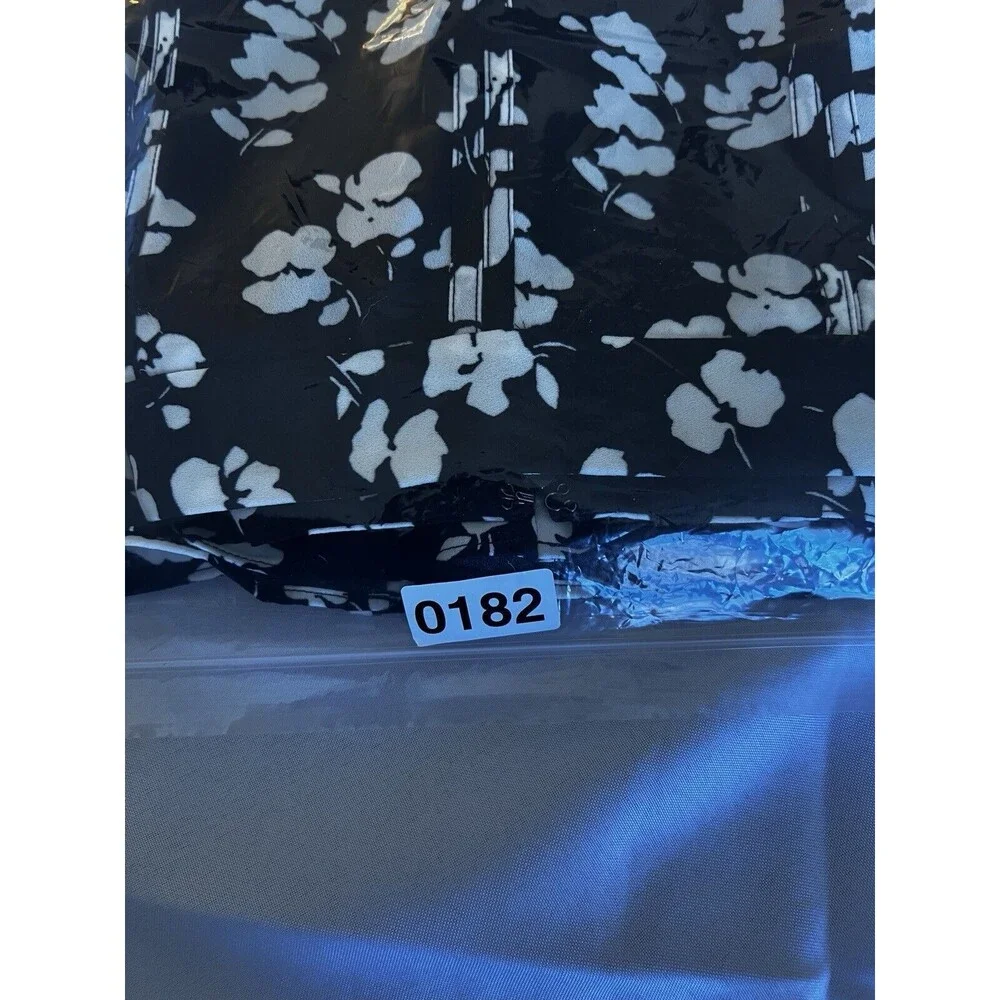 Ann Taylor Pleated Trumpet Skirt Sz 8 Navy with White Floral Lined - Picture 9 of 9